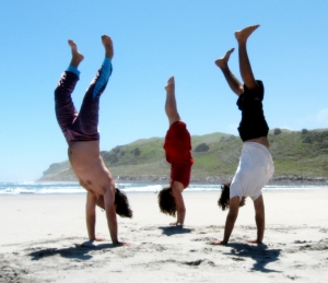 triple handstand